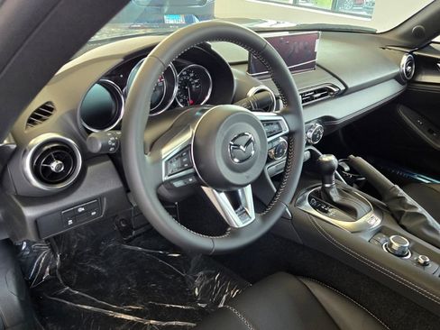 New 2025 MAZDA MX-5 Miata Grand Touring w/ Appearance Package image 11