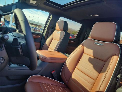New 2026 GMC Sierra 1500 Denali Ultimate image 16