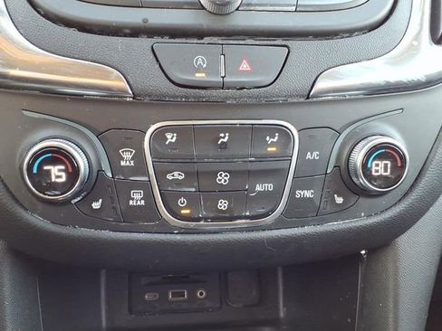 Used 2024 Chevrolet Equinox LT image 11