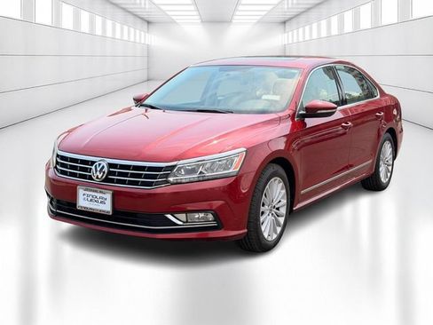 Used 2017 Volkswagen Passat 1.8T SE w/ SE Lighting Package FWD image 1