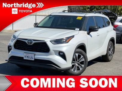 Used 2023 Toyota Highlander XLE