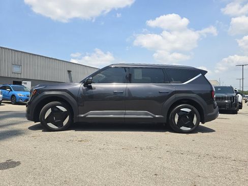Used 2024 Kia EV9 Wind AWD/4WD image 14