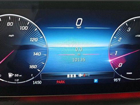 Used 2025 Mercedes-Benz GLE 350 4MATIC image 4