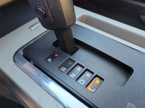 Used 2011 Ford Escape XLT image 26