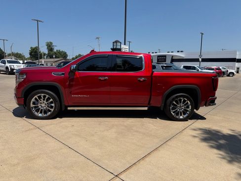 Used 2024 GMC Sierra 1500 Denali w/ Denali Reserve Package AWD/4WD image 8
