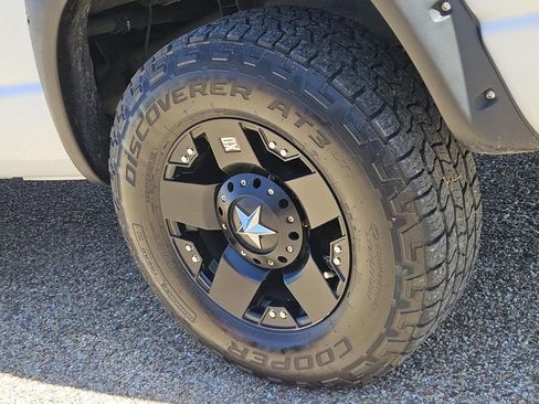 Used 2007 Dodge Ram 2500 Truck SLT image 7