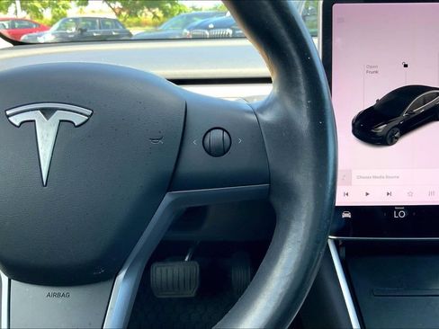 Used 2019 Tesla Model 3 Standard Range Plus RWD image 18