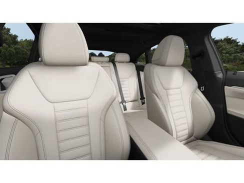 New 2025 BMW i4 xDrive40i image 11