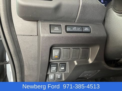 Used 2024 Nissan Frontier PRO-4X w/ Technology Package AWD/4WD image 14