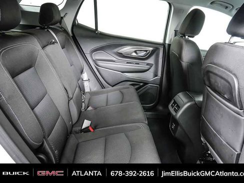 Used 2024 GMC Terrain SLE FWD image 19