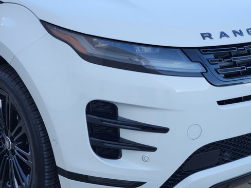 Certified 2026 Land Rover Range Rover Evoque Dynamic SE image 8