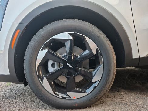 New 2026 Kia Sorento EX AWD/4WD image 17