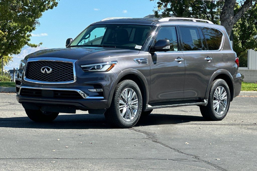 Used 2022 INFINITI QX80 Luxe w/ Cargo Package AWD/4WD image 11