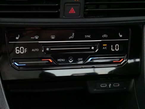 Used 2025 Volkswagen Jetta Sport FWD image 23