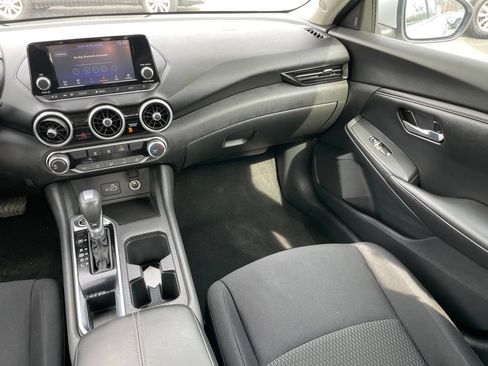 Certified 2023 Nissan Sentra S FWD image 10