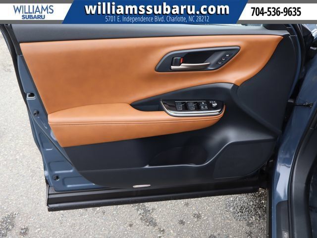 Used 2025 Toyota Crown Signia AWD/4WD image 13