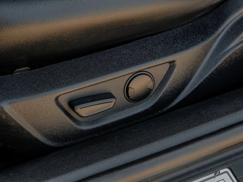Used 2020 Ford Mustang Premium RWD image 37