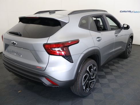 New 2026 Chevrolet Trax RS w/ Driver Confidence Package FWD image 6