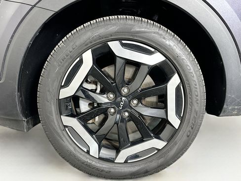 Used 2025 Kia Telluride S image 11