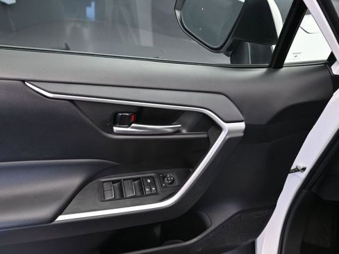 Certified 2024 Toyota RAV4 XLE image 7