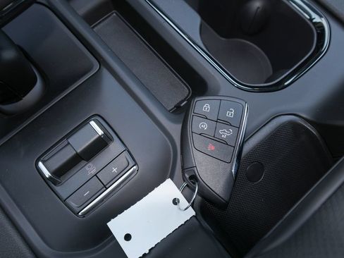 New 2026 GMC Sierra 1500 AT4 AWD/4WD image 24