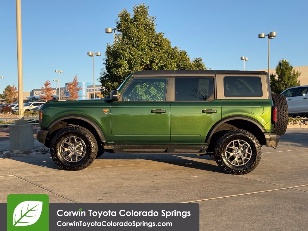 Used 2025 Ford Bronco Badlands AWD/4WD image 4