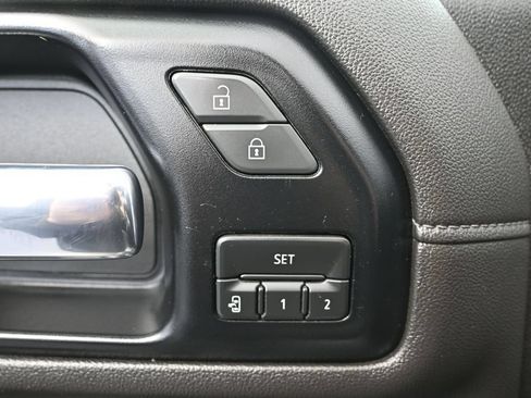 Used 2022 Chevrolet Silverado 2500 LTZ w/ Safety Package AWD/4WD image 25