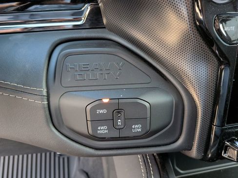 New 2026 RAM 2500 Limited image 27