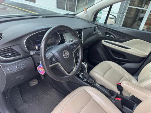 Used 2019 Buick Encore Essence FWD image 16