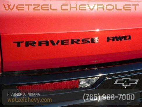 New 2026 Chevrolet Traverse RS w/ LPO, Floor Liner Package AWD/4WD image 47