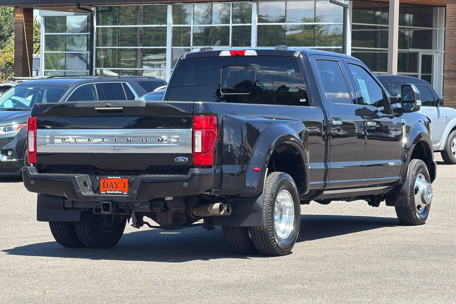 Used 2020 Ford F350 Platinum AWD/4WD image 5