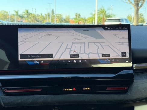 New 2026 BMW 530i w/ Convenience Package RWD image 19