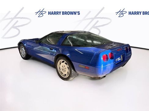 Used 1994 Chevrolet Corvette Coupe RWD image 2