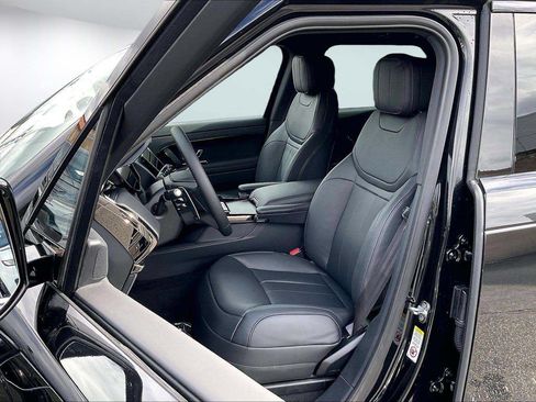 New 2026 Land Rover Range Rover Sport SE AWD/4WD image 14