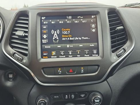 Used 2021 Jeep Cherokee Trailhawk w/ Sun, Sound & Nav Group image 22