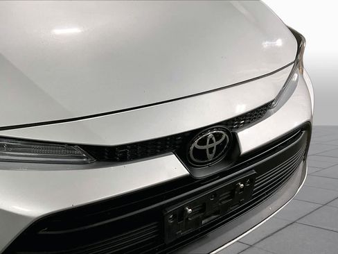 Used 2024 Toyota Corolla LE FWD image 30
