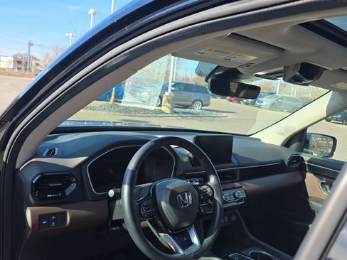 Used 2024 Honda Pilot Elite image 10