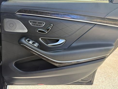 Used 2015 Mercedes-Benz S 63 AMG 4MATIC Sedan image 47