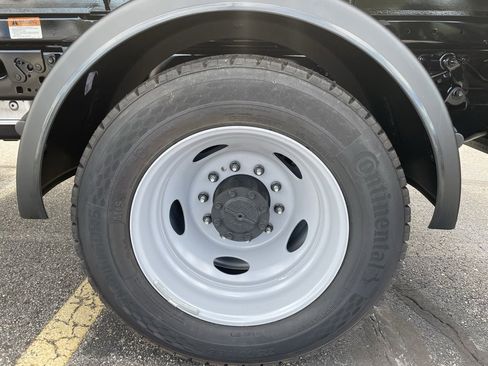 New 2025 Ford F450 XL w/ XL Chrome Package image 6