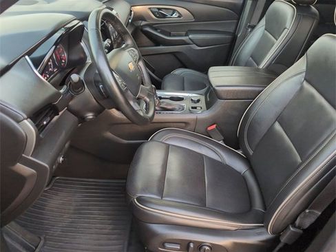 Used 2023 Chevrolet Traverse Premier image 20