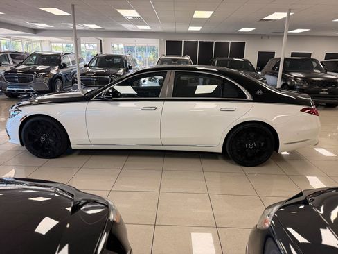 Used 2023 Mercedes-Benz S 580 4MATIC Sedan image 5