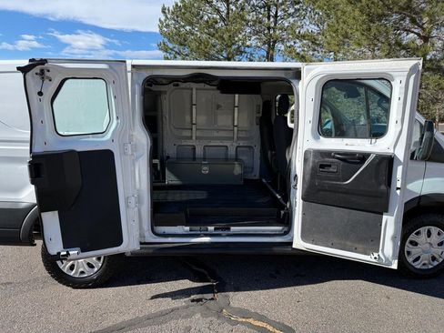 Used 2017 Ford Transit 250 130 Low Roof w/ Exterior Upgrade Package RWD image 17
