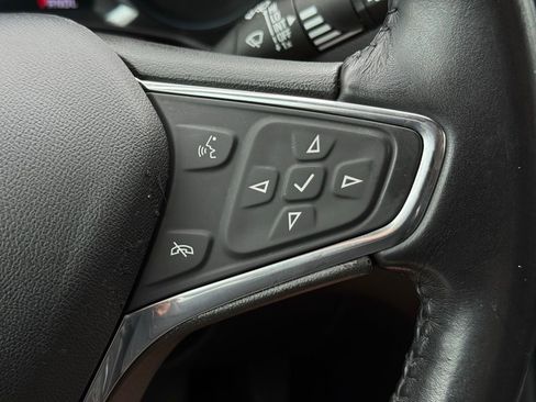 Used 2020 Chevrolet Equinox LT image 27