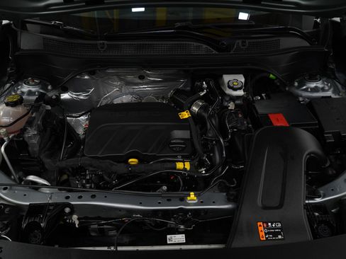 Used 2024 Chevrolet Trax LS w/ LS Convenience Package image 29