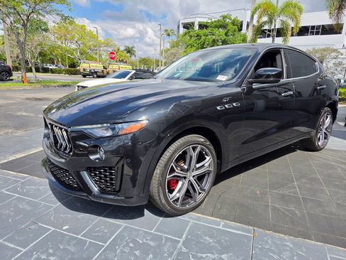Used 2022 Maserati Levante GT image 15