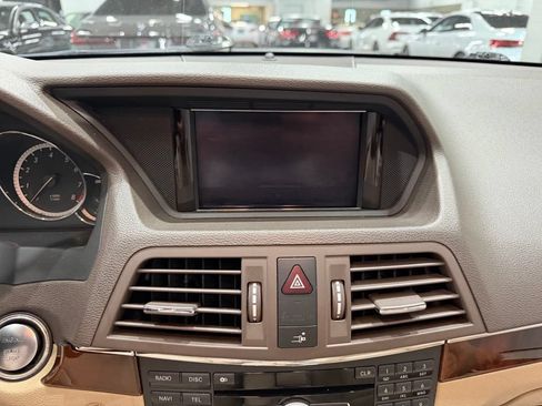 Used 2011 Mercedes-Benz E 350 Cabriolet image 33