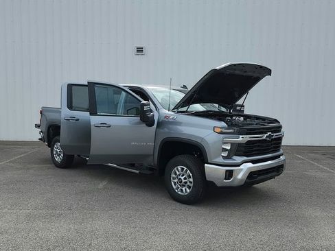 New 2026 Chevrolet Silverado 2500 LT w/ Safety Package AWD/4WD image 9