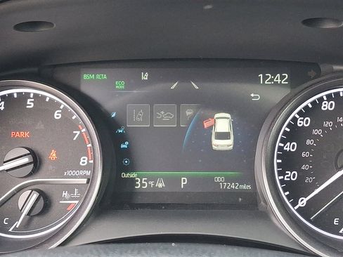 Used 2023 Toyota Camry SE image 21