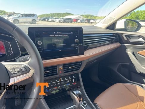 Used 2025 Volkswagen Jetta SEL image 16