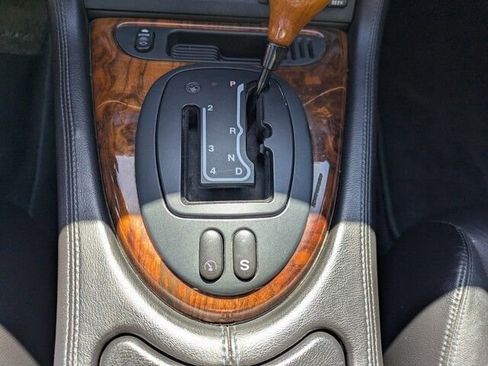 Used 1998 Jaguar XK8 Convertible image 23